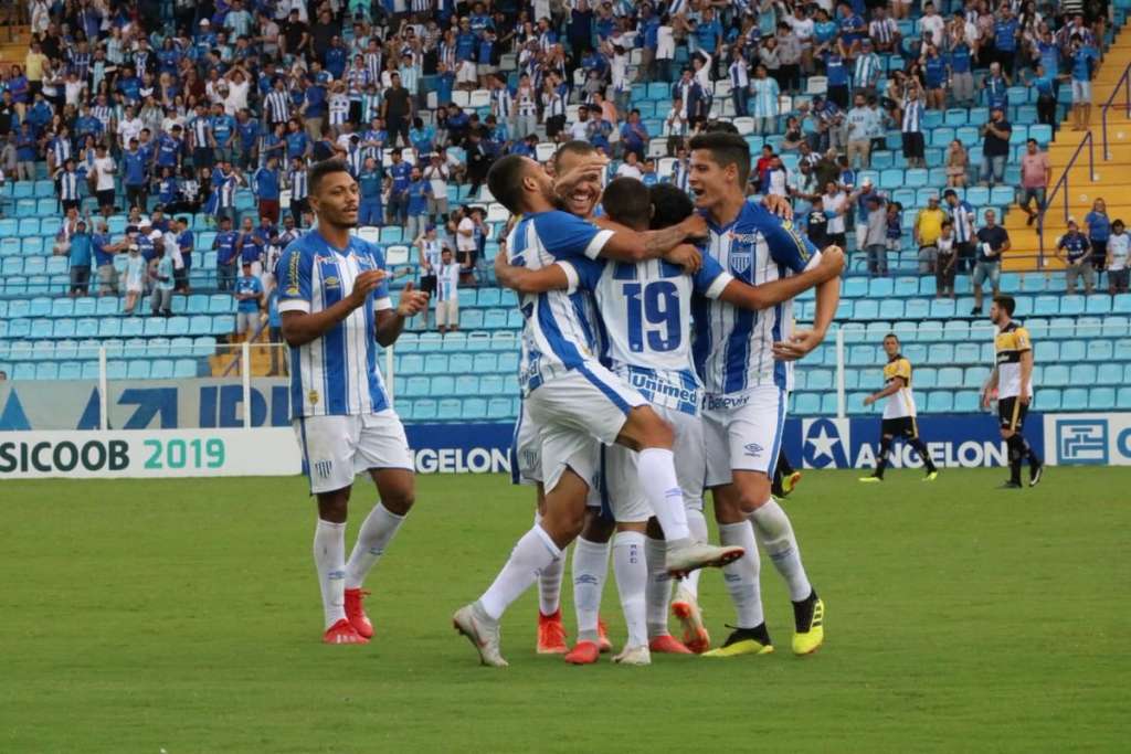 Destaque para o Avaí, que venceu o Criciúma por 3 a 0 após duas derrotas seguidas