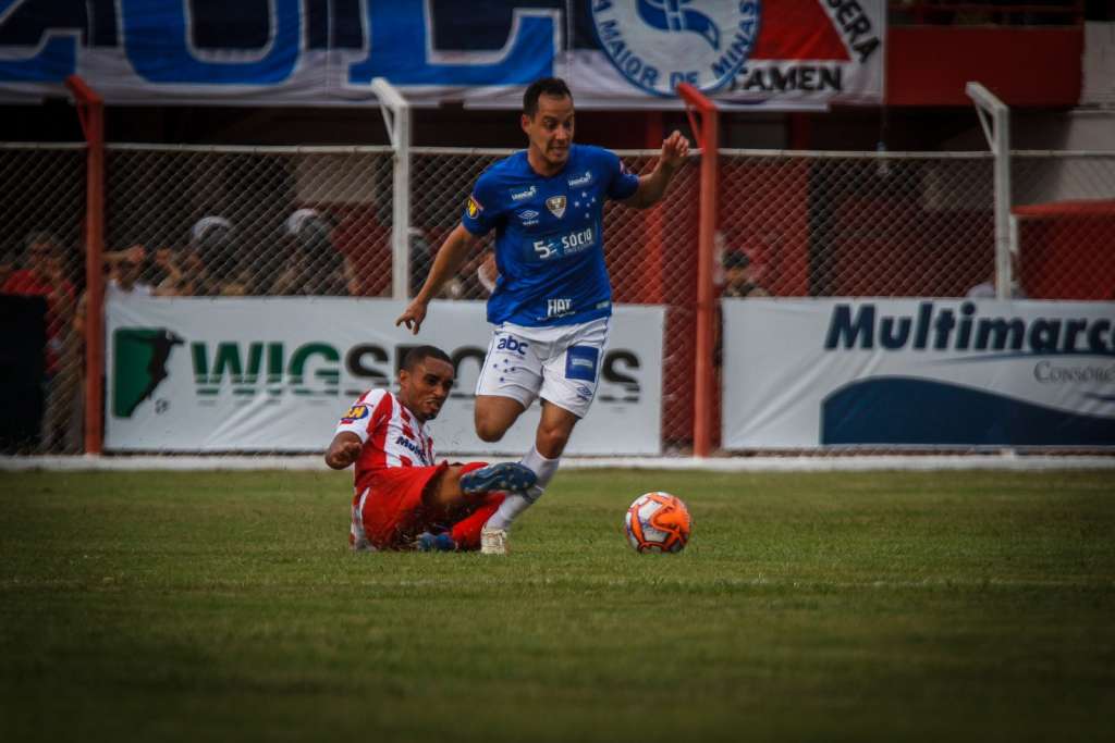 Mano aposta em rápida evolução de Dodô e Rodriguinho no Cruzeiro