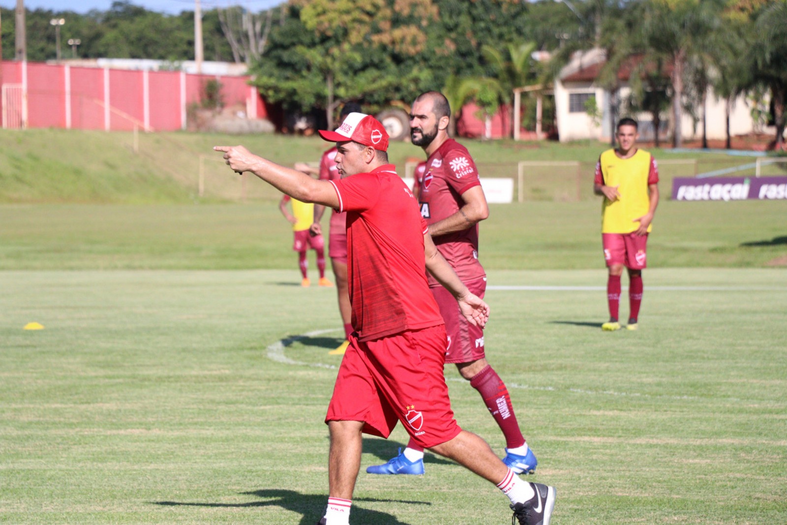 Goiano: Umberto elogia vitória e valoriza tempo para preparação