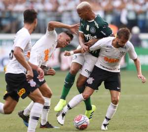 Diretoria do Palmeiras marca reunião e cogita punir atacante