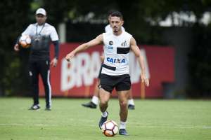 Paulistão: Artilheiro do Santos na temporada, Jean Mota projeta dupla com Cueva