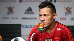 Diego Alves vê 'semana diferente' antes de clássico e exalta evolução do Flamengo
