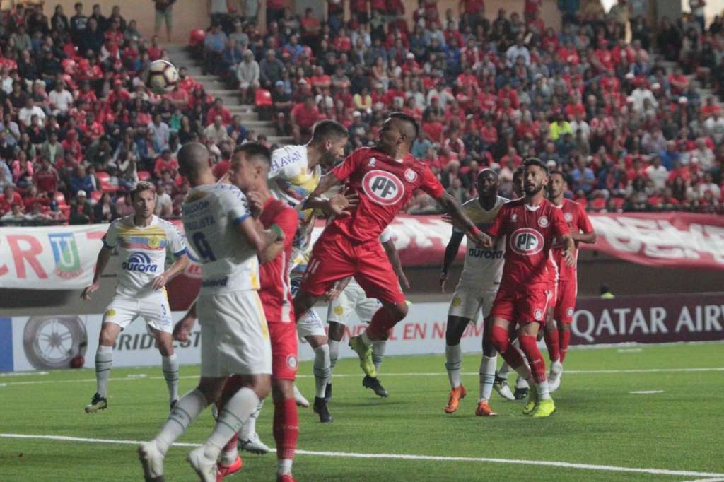 Chapecoense segura empate fora de casa na Sul-Americana - Unión La Calera/ Jimmy Arenas