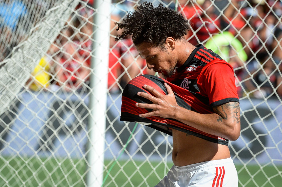 Carioca: Antes de clássico, Cuéllar admite preocupação com boa fase do Fluminense