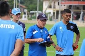 Catarinense: Tubarão efetiva técnico do sub-20 na equipe principal