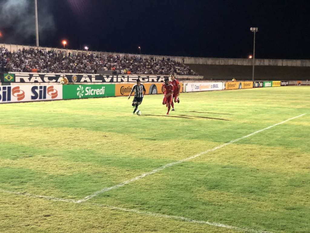 Vila Nova empata sem gols com o Rio Branco e avança na Copa do Brasil