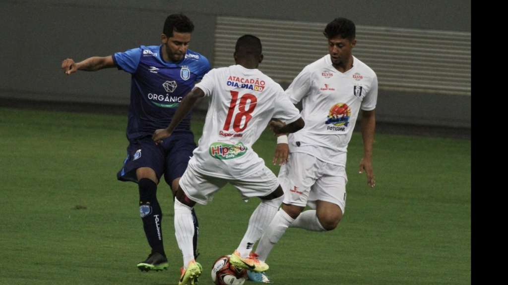 Em jogo atrasado da 2ª rodada, Capital surpreende Ceilândia