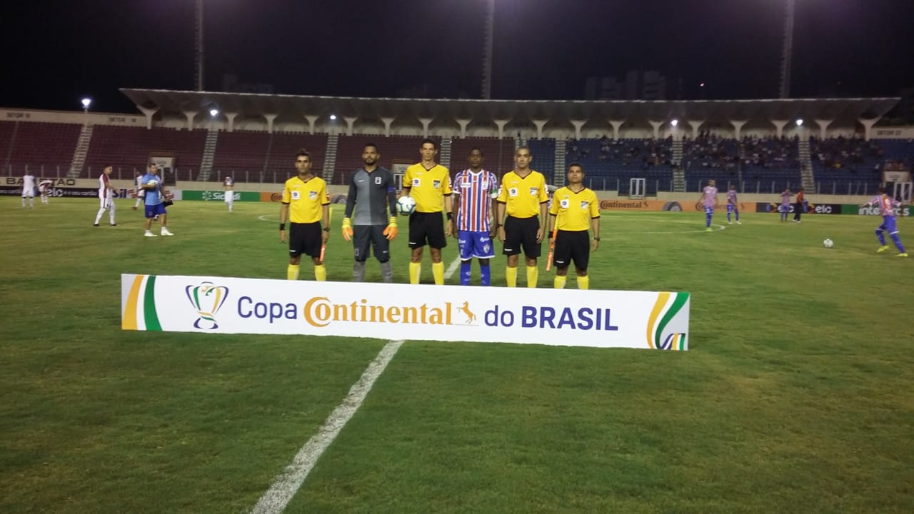 Itabaiana-SE 2 x 5 Paraná – Em jogo com massagista expulso, Tricolor goleia e avança