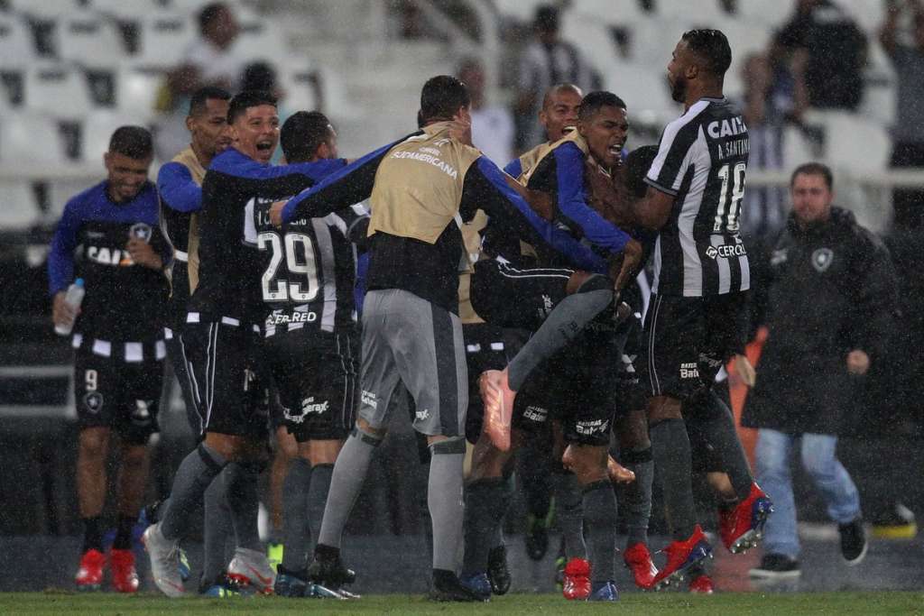  Zé Ricardo diz contar com Cícero para jogo da volta do Botafogo