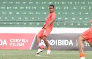 Guarani apresenta atacante, ex-Inter: “Estou pronto para jogar no final de semana'