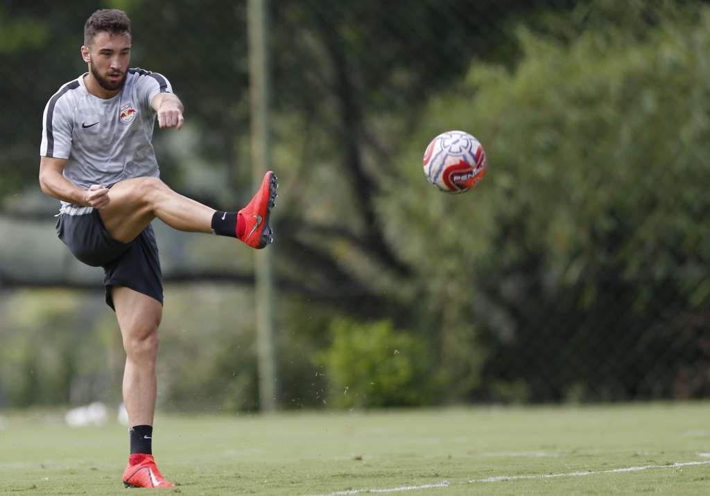 O zagueiro Léo Ortiz quer a vitória para que o Red Bull Brasil se consolide na vice-liderança