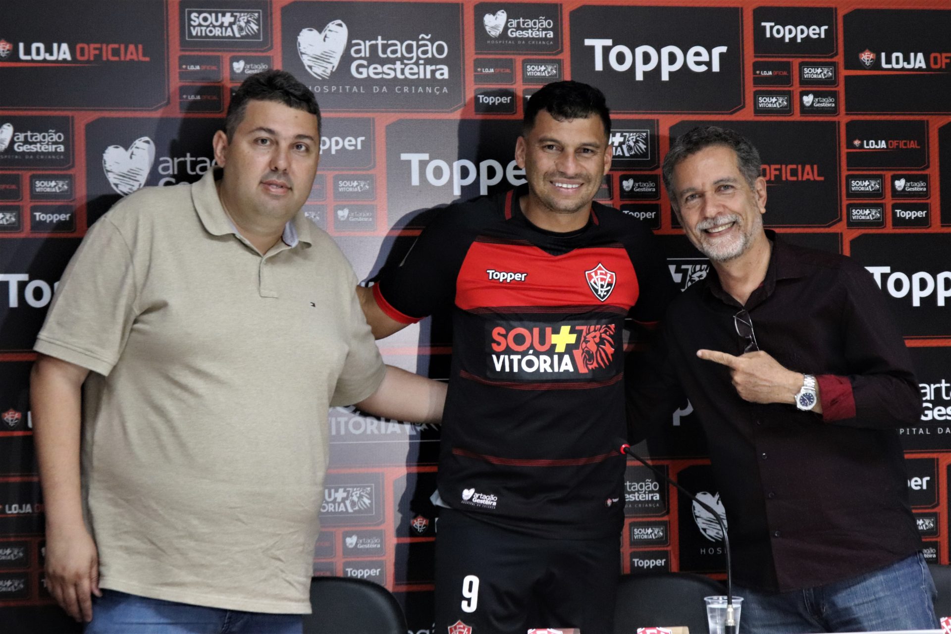 Neto Baiano retorna ao Vitória com objetivo de ser o maior artilheiro do clube