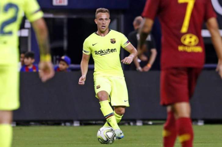 Espanhol: Com lesão muscular, Arthur desfalca Barcelona por até um mês
