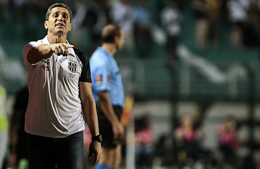 Paulistão: Ponte Preta anuncia ex-Flamengo e Vasco como substituto de Mazola
