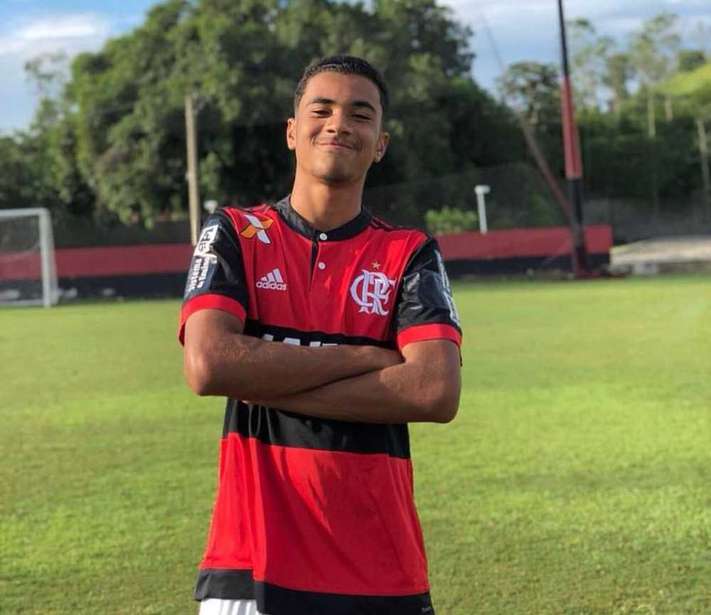 Incêndio no CT do Flamengo abrevia carreiras de dez jovens promissores