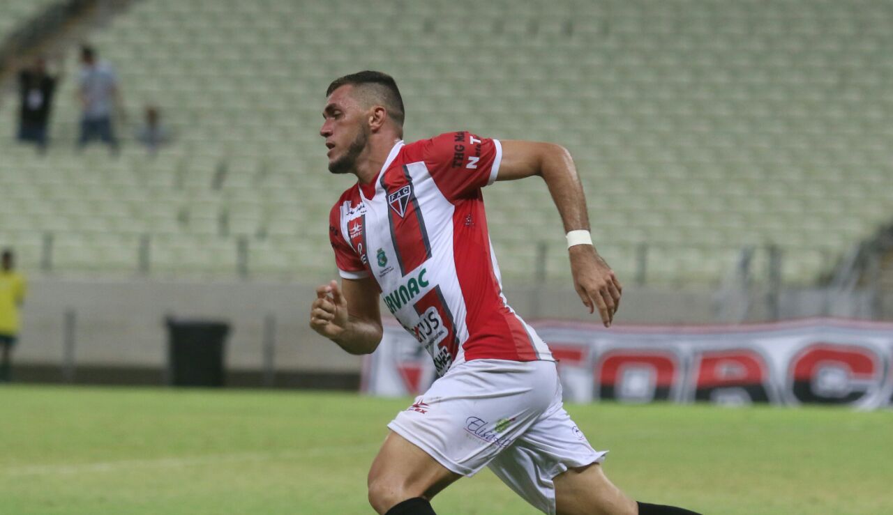 Catarinense: Após fazer 2 gols no Corinthians, Edson Carius entra na mira do Avaí