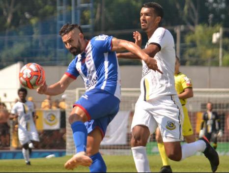 Nacional e São Bernardo: jogo equilibrado. Foto: Gustavo Amorim