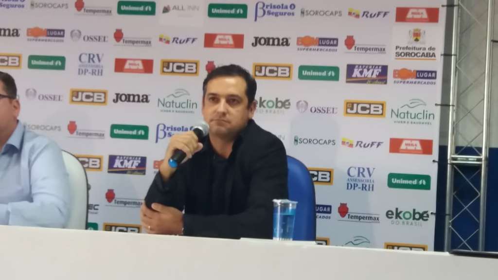 Marquinhos Santos não é mais técnico do Londrina. 