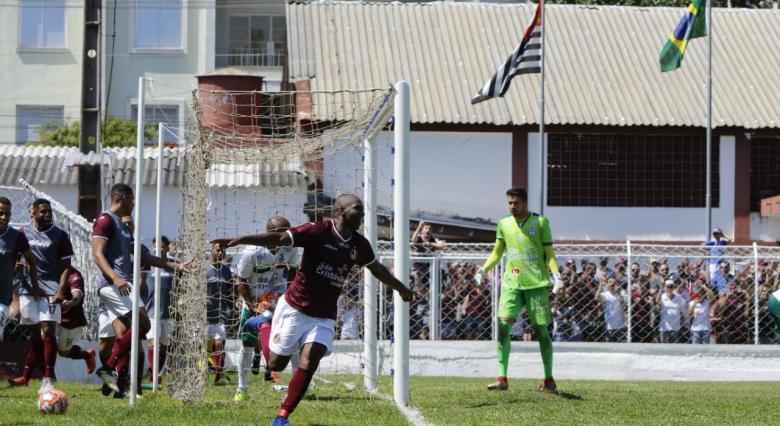 Com a Javari lotada, Juventus atropelou a Portuguesa. Foto: Marcelo Germano