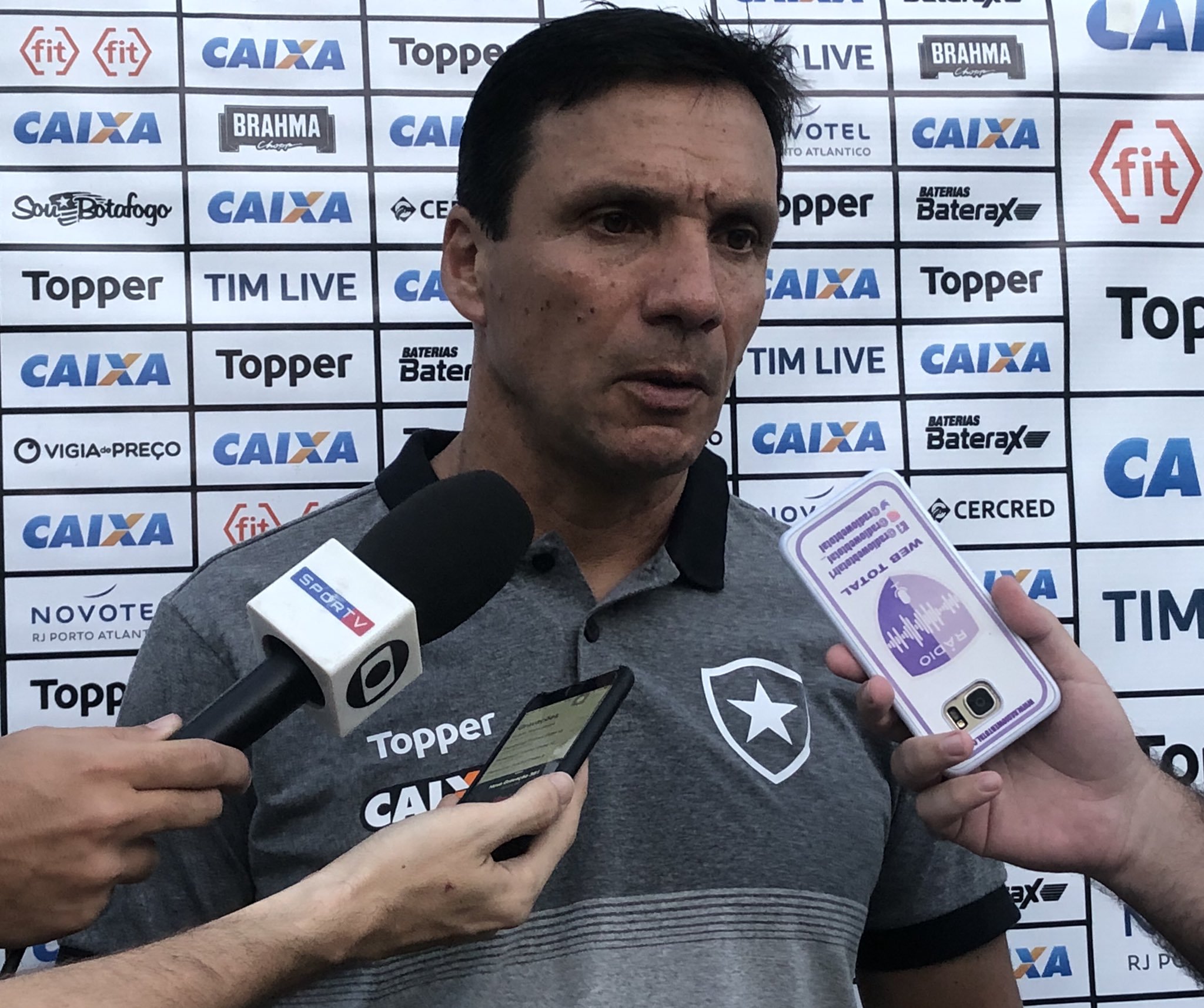 Zé Ricardo rechaça euforia por vitórias e vê Botafogo ‘em busca de identidade’