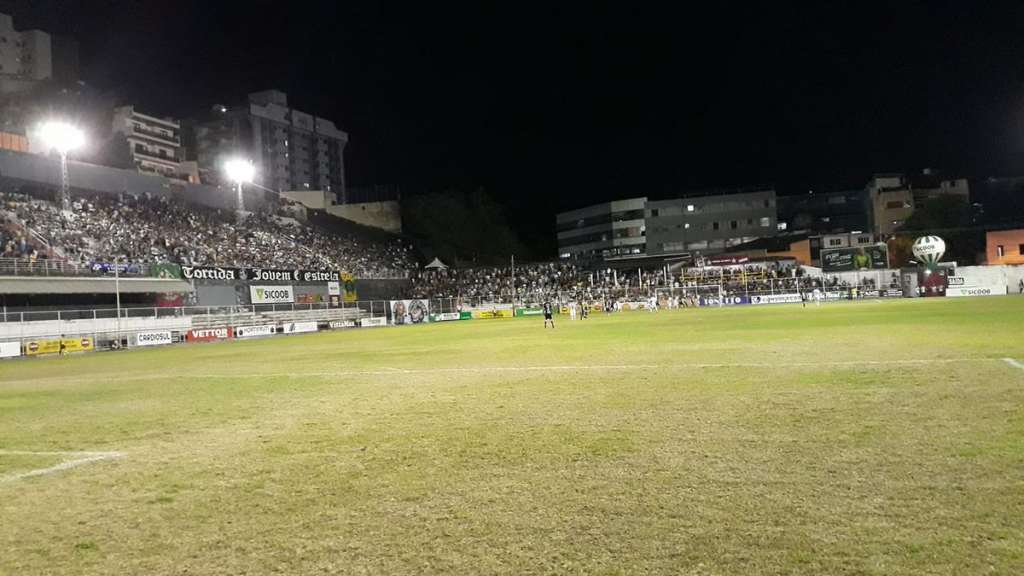 Real Noroeste vence 'duelo dos líderes' e segue com 100% de aproveitamento