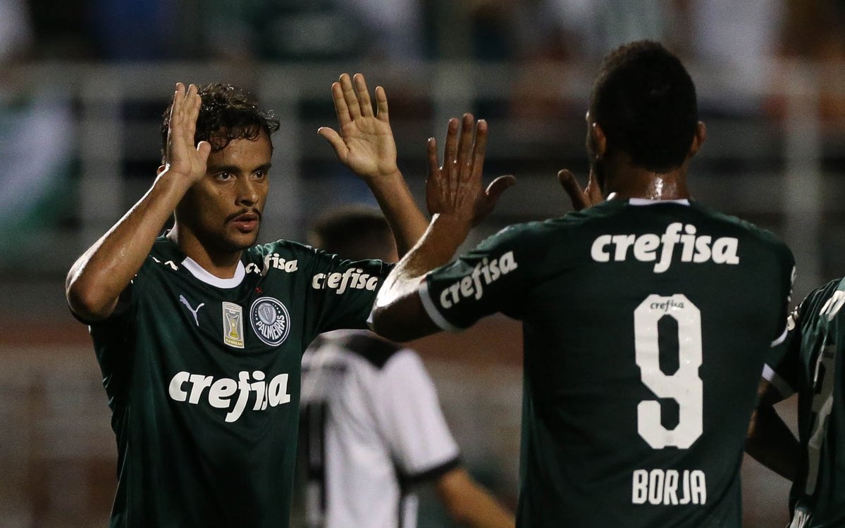 Escalado como armador no Palmeiras, Scarpa elogia atuação: ‘Eu executei bem’