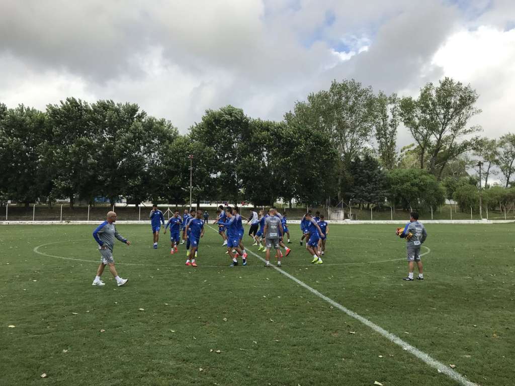 Embalado, Santos inicia trajetória na Sul-Americana com duelo em Montevidéu