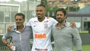 Junior Urso é inscrito no Paulistão e pode estrear pelo Corinthians em clássico