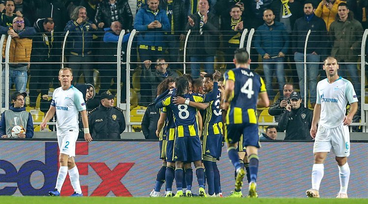 LIGA EUROPA: Na Turquia, Fenerbahçe bate Zenit e sai na frente