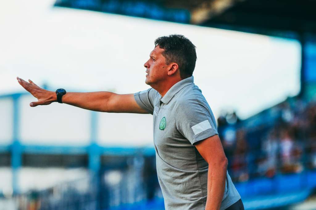 Claudinei Oliveira exaltou o comportamento da Chapecoense - Eduardo Torres/São José