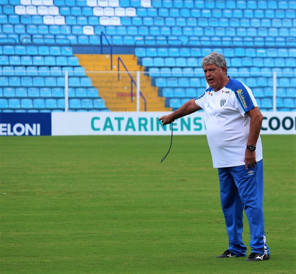 Geninho exalta atuação do Avaí em vitória contra Real Ariquemes: “Soubemos jogar feio”