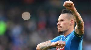 Maior artilheiro do Napoli, Hamsik acerta transferência para clube da China