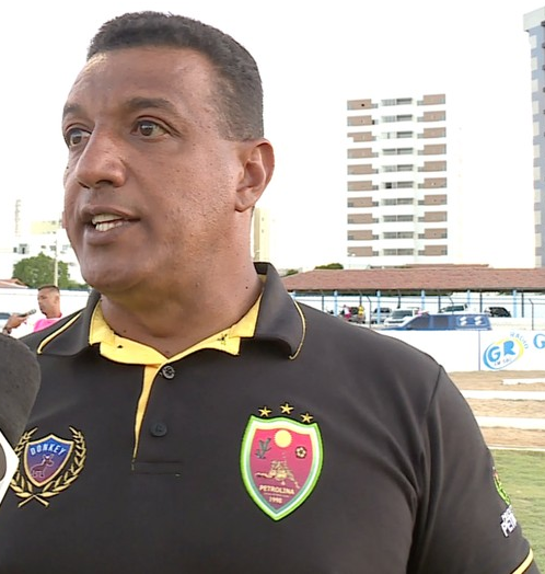 Alberto Lima não é mais técnico do Petrolina