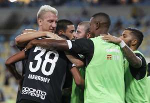 Sem ser vazada, defesa se torna pilar para Vasco ir à final da Taça Guanabara