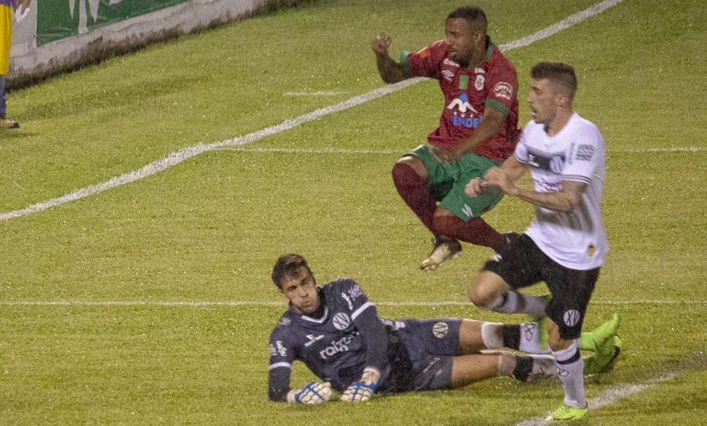 (Foto: Douglas Teixeira/Portuguesa Santista)