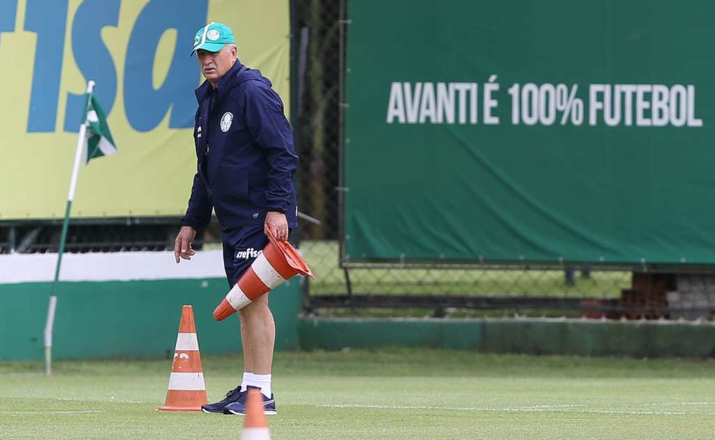 Luiz Felipe Scolari indicou o provável time do Palmeiras