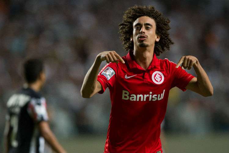 Valdívia retorna ao Inter, não deve ser aproveitado e espera encontrar novo clube