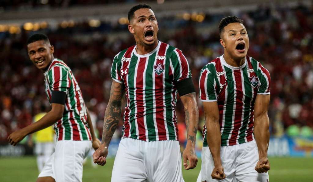 No finalzinho do jogo, o Fluminense garantiu a classificação para a final com gol de Luciano