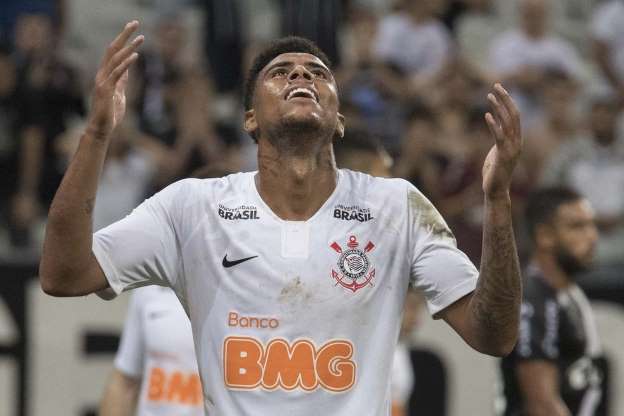 Corinthians 1 x 1 Racing-ARG – Gustagol salva o Timão de novo