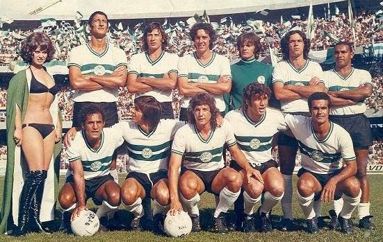 Célio, goleiro do Coritiba em 1972. Na foto: Pescuma, Hermes, Hidalgo, Célio, Cládio Marques e Nilo. Agachados: Leocádio, Dreyer, Hélio Pires, Tião Abatiá e Rinaldo. 