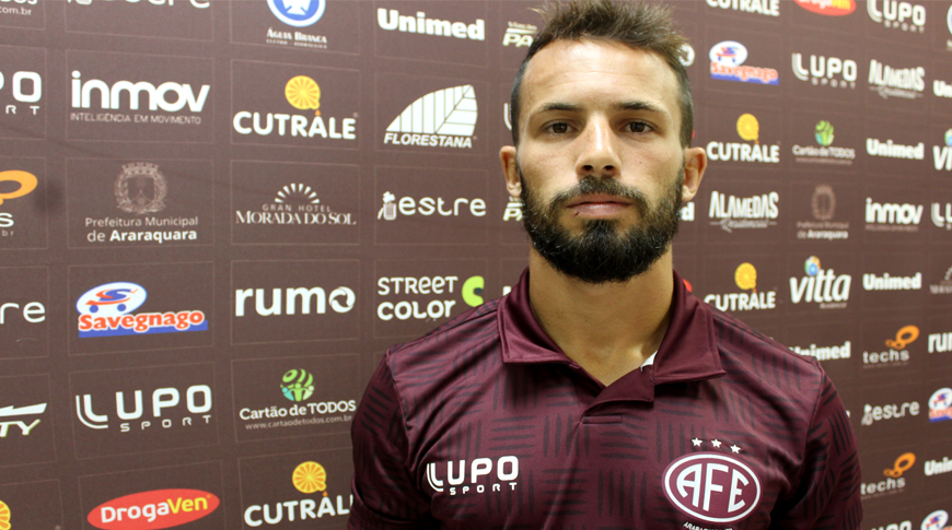 Jogador da Ferroviária é confundido com ginasta em aviso sobre doping