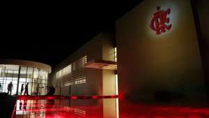 Prefeitura cobra interdição de CT do Flamengo; vice do clube abandona entrevista