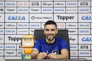 Carioca: Pimpão diz que início ruim de temporada serviu de aprendizado para Botafogo