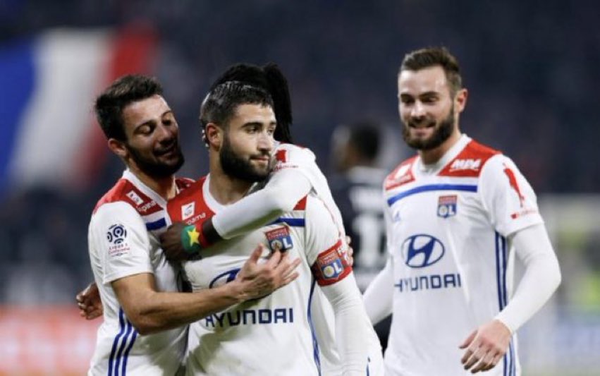 FRANCÊS: Antes de encarar o Barcelona, Lyon bate Guingamp e se consolida em 3º