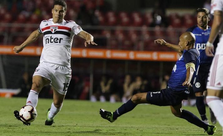 Nem Hernanes arrumou o São Paulo de Jardine, que durou demais no time principal do Morumbi