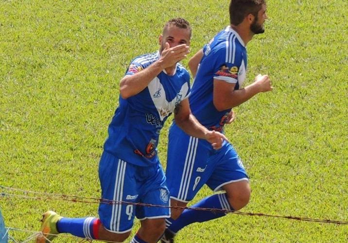 Com hat-trick de Thauan, Galo Azul vence primeira na A3