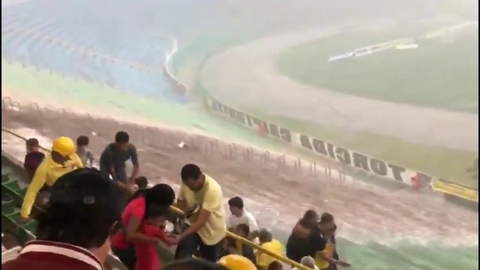 BAIANO: Em dia de lama e caos, times vencem e perdem as primeiras no estadual