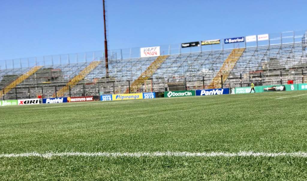 Com time misto e sem Renato, Grêmio empata com o Brasil em Pelotas