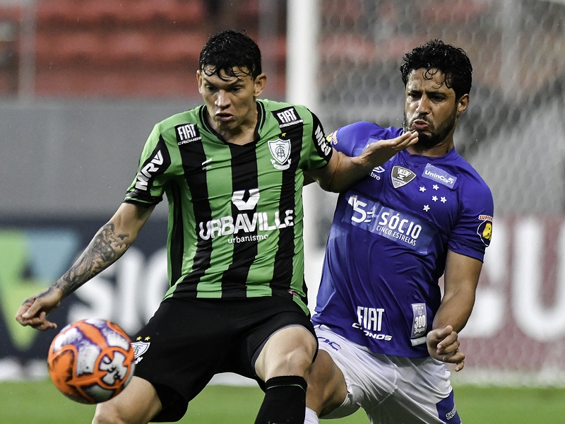 MINEIRO: América e Cruzeiro empatam sem gols e Atlético vira líder