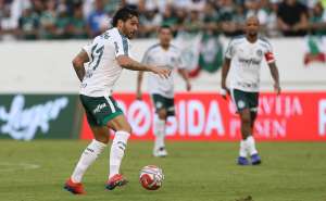 Em Araraquara, Ricardo Goulart aprova a sua partida de estreia pelo Palmeiras